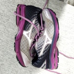 Mizuno shoes